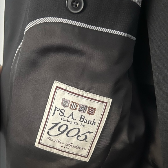 Men’s black formal suit - Picture 4 of 4